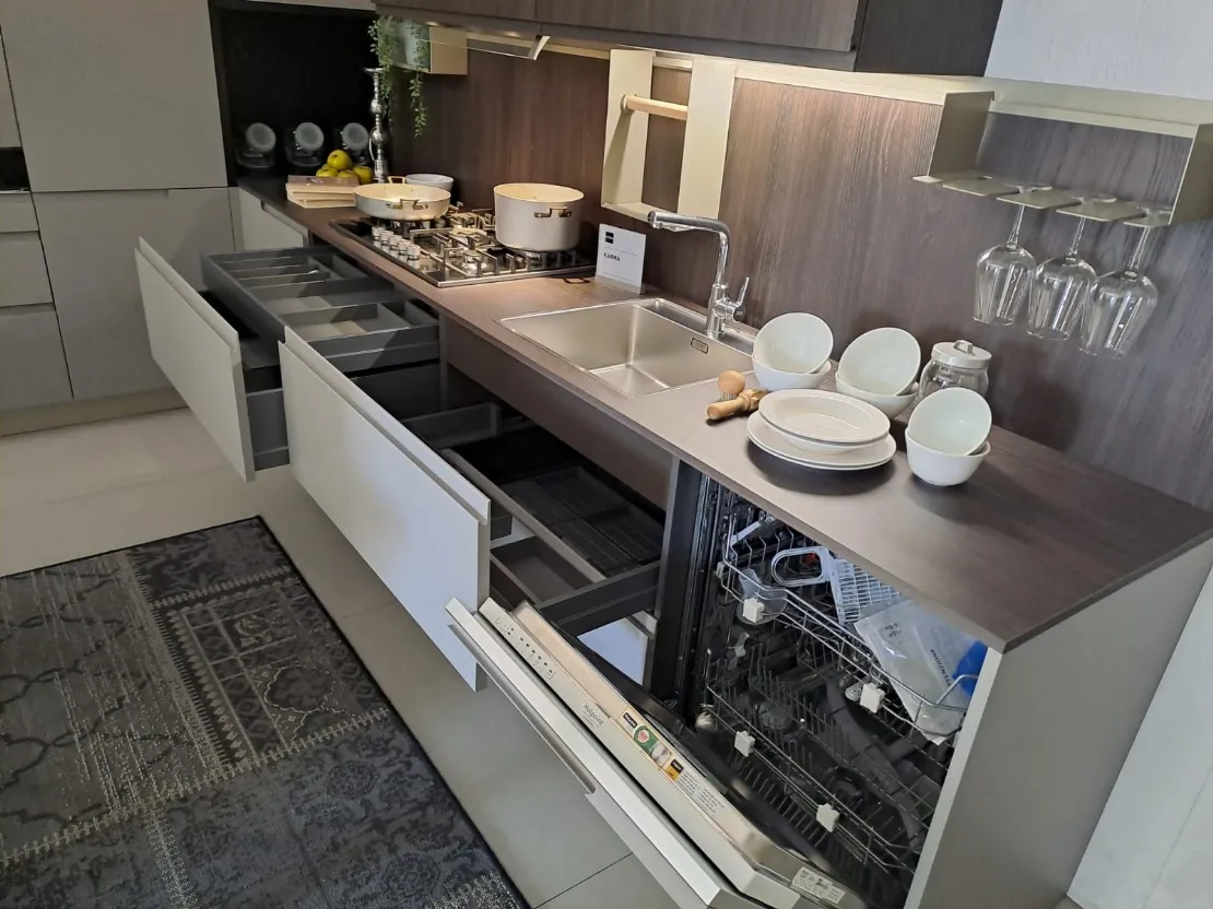 Cucina Stosa Karma PET grigio fumo con elettrodomestici Hotpoint